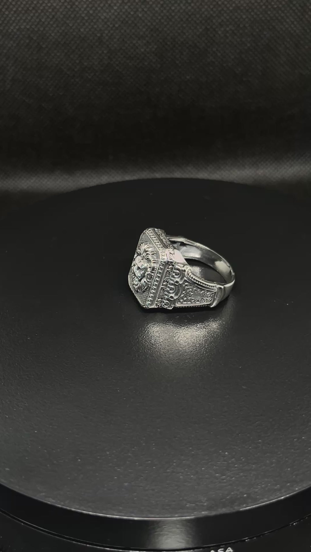 Kükreyiş Yüzük